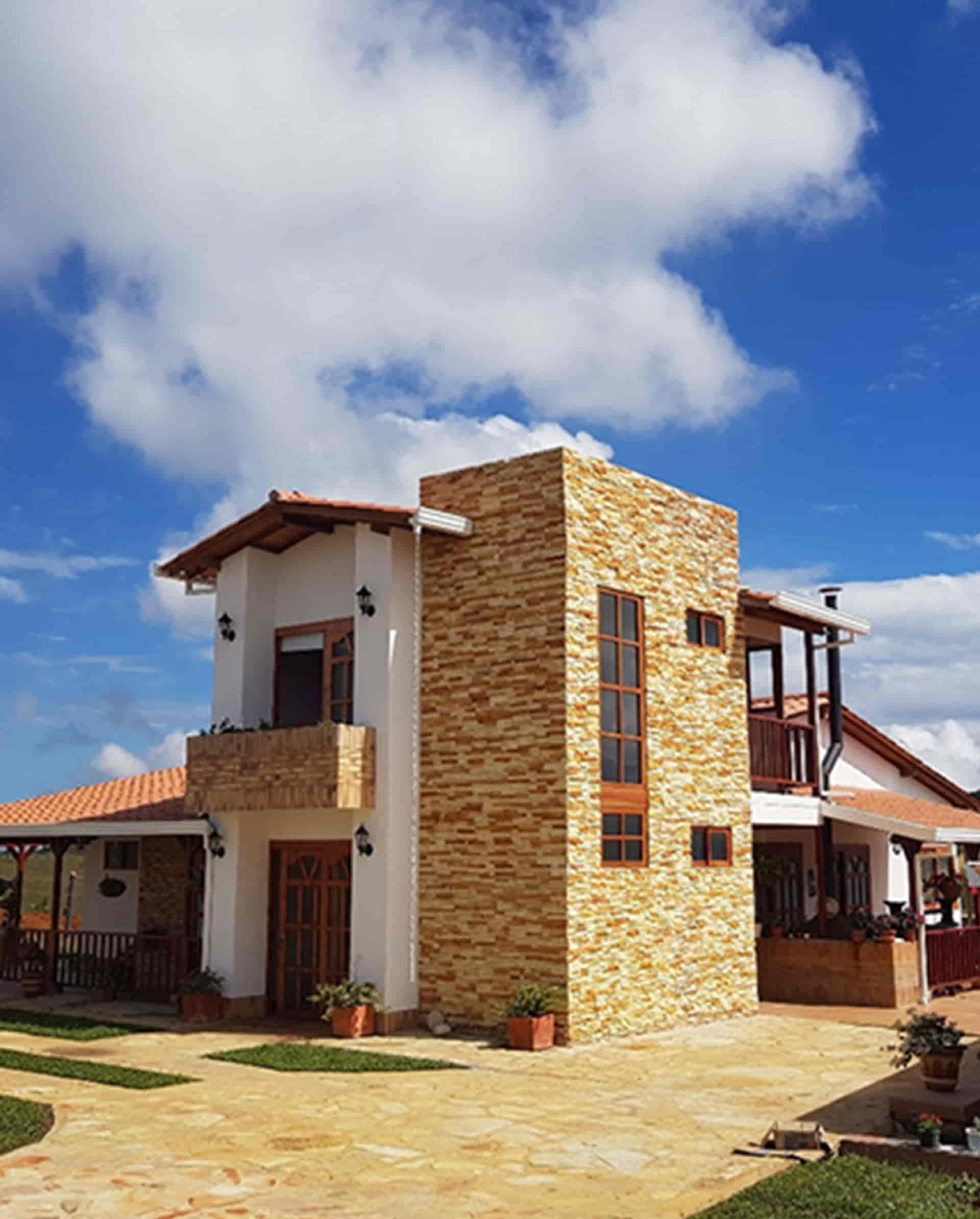 casa prefabricada hibrida terminada con toda la obra blanca realizada